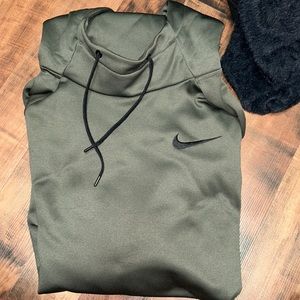 Nike men’s hoodie